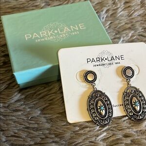 Park Lane “Reign” post earrings silver gunmetal
